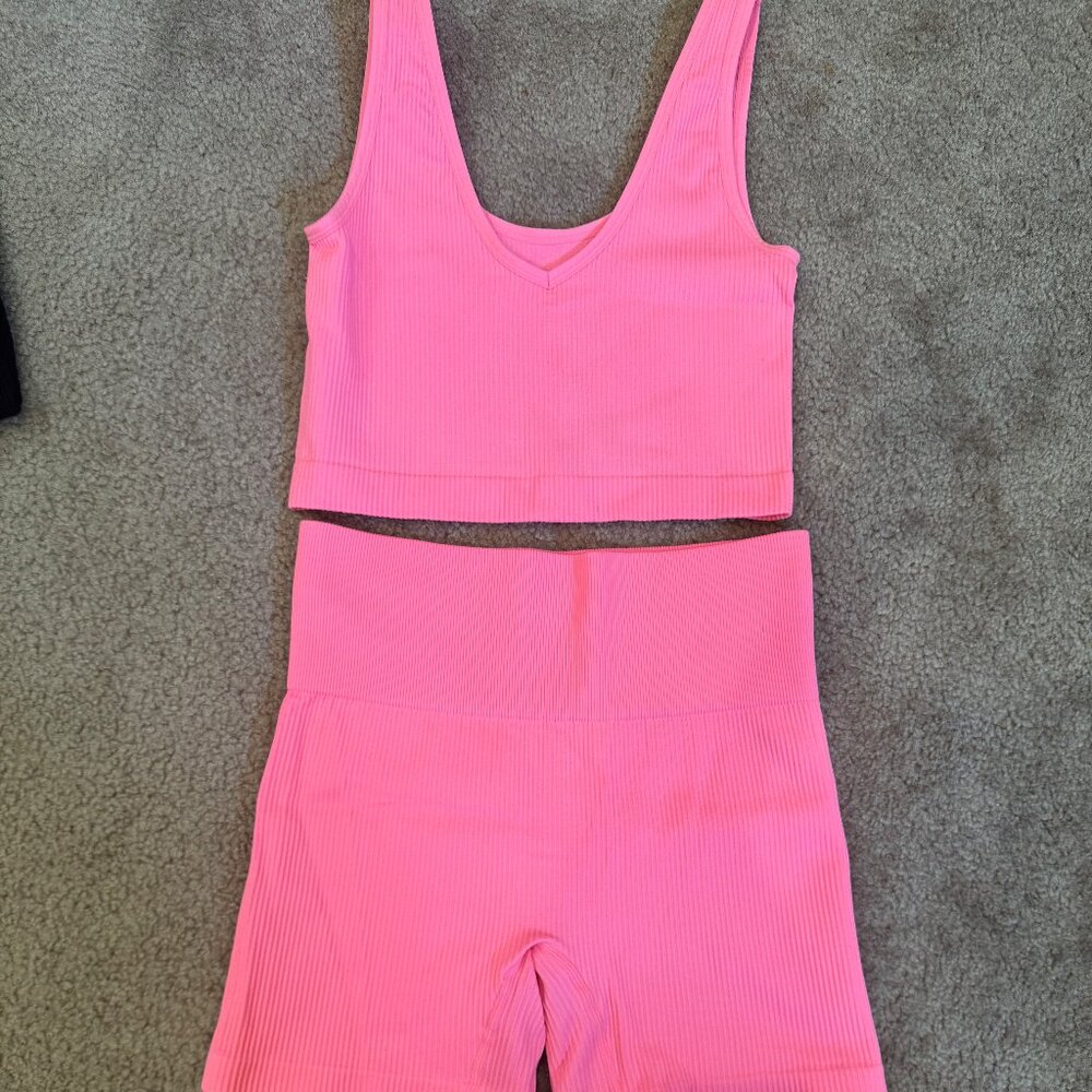 Bright pink matching set!